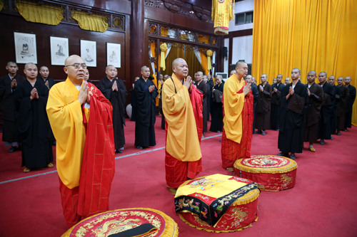 重元寺九位净人剃度出家暨寒山学院百位学僧受沙弥戒仪式